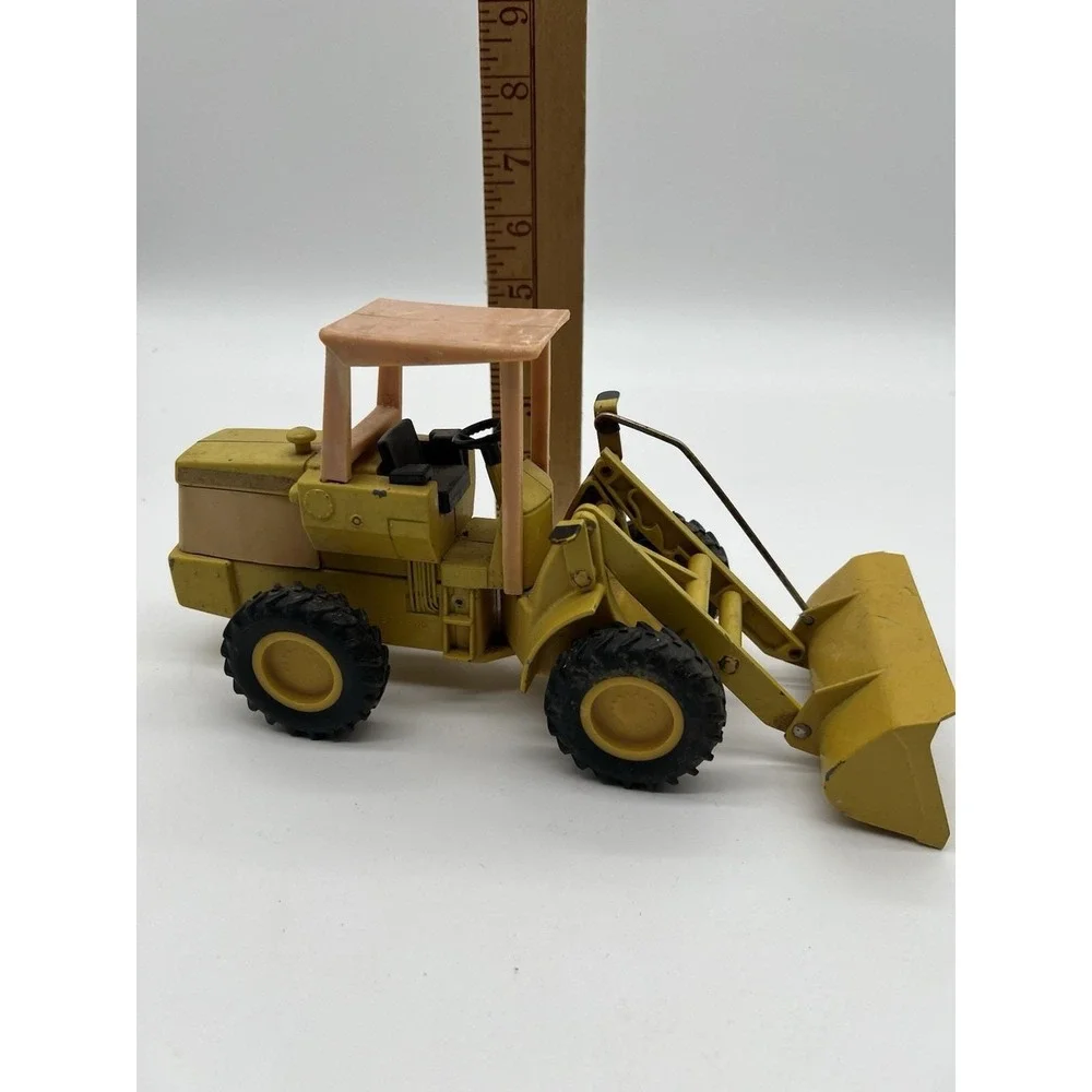 Vintage‎ ERTL Yellow John Deere Diecast Front End Loader